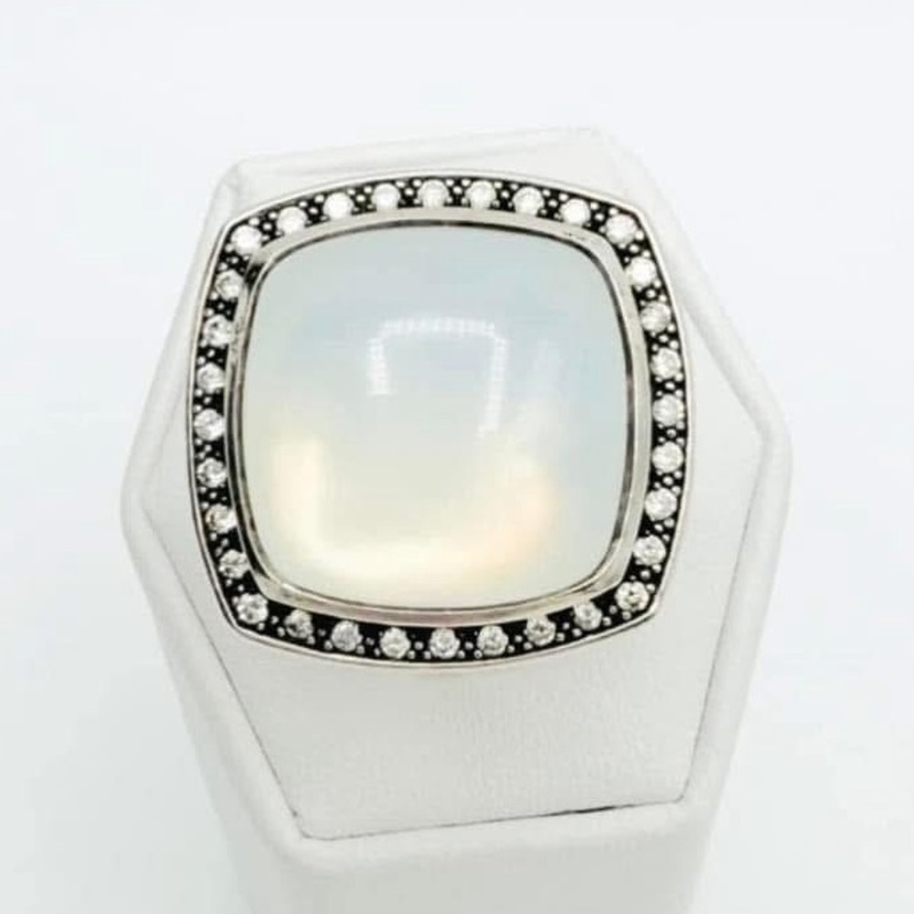 David Yurman Albion Moonlight Ice 17mm Moon
Quartz (Moonstone) Diamond Ring